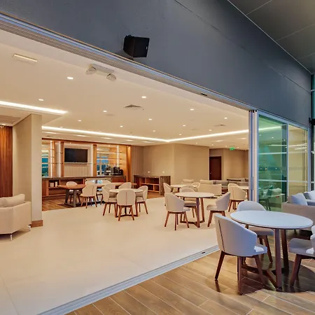 Holiday Inn - Quito Airport By Ihg-3